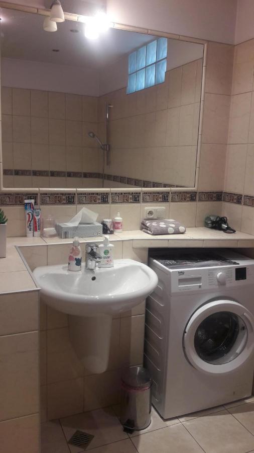 Nyc Apartment Красков Екстериор снимка