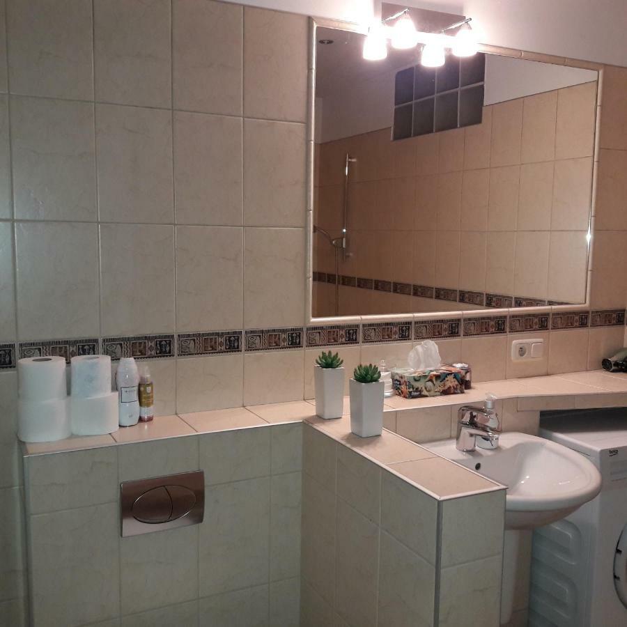 Nyc Apartment Красков Екстериор снимка